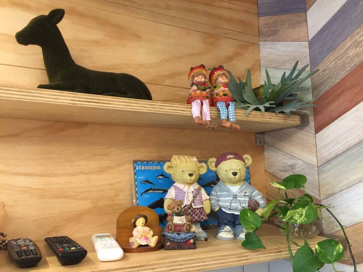愛旅行民宿&近東大門夜市 Хуалиен Сити Екстериор снимка